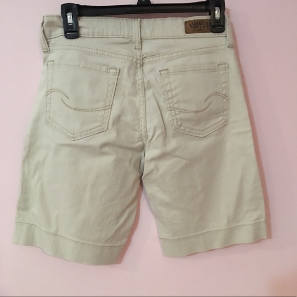 Signature Levi Tan Short 6 Misses - Picture 2 of 4